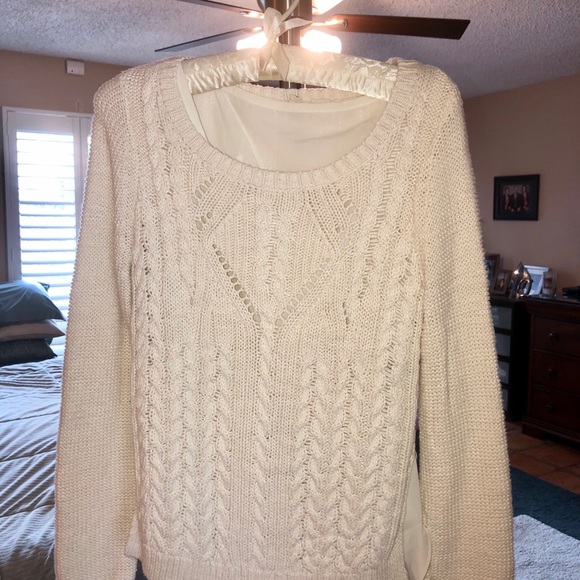 Sweater - Picture 4 of 9